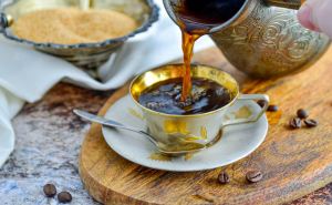 Ароматы изысканной кофейни в вашем доме: всего одна чайная ложка неожиданного продукта в турку