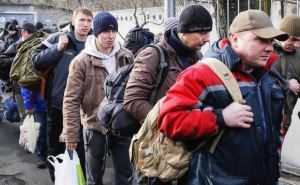 Выехавшие за границу украинцы онемели: могут ли их лишить гражданства