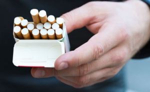 Курильщики нервно закурят — в Украине повысят цены на сигареты: во сколько обойдется одна пачка