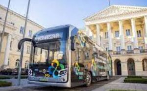«Автобус будущего» появился на улицах Варшавы