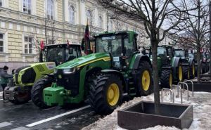 Фермерские трактора уходят из Вильнюса