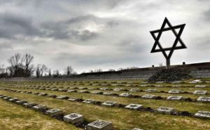 Польша возмутилась роликом Еврокомиссии ко Дню памяти жертв Холокоста