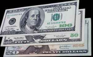 Доллар резко подешевел: курс валют на 29 февраля 2024 года