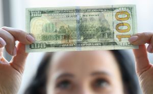 Возрастет ли курс до 40 гривен и стоит ли украинцам сейчас покупать валюту. Эксперт не стал скрывать объективные факты