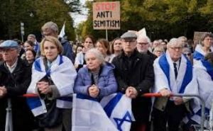 В Германии прошли ряд протестов против антисемитизма и протесты в поддержку Палестины и против Израиля