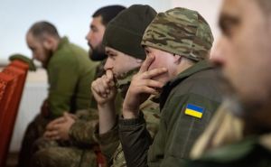 Касается военнообязанных из Киева, Харькова, Одессы и Днепра. Минобороны запустило электронную очередь в ТЦК