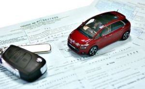 Любите на автомобиле кататься, любите и за страховку платить: размеры автострахования повысят до Европейских