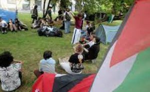 Студенты оккупировали центр Варшавы — протестуют против израильских оккупантов