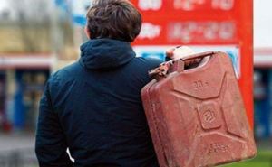 Будет ли бензин и дизель по 80 грн за литр: украинцам открыли правду