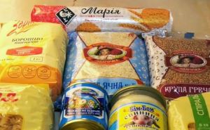 Гражданам Украины преклонного возраста со статусом ВПЛ выдают продуктовые наборы: как и где получить