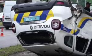 После ДТП с участием автомобиля полиции во Львове госпитализированы 7 человек. В том числе 4 полицейских