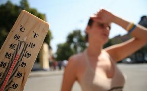 Погода на завтра. На половине территории Украины сильная жара до 37 градусов. На другой  - дожди