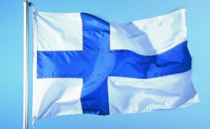 Центры приема беженцев в Финляндии закрывают. В чем причина?