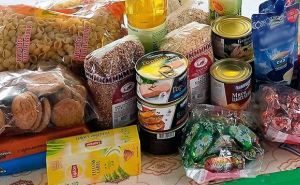 Открыта бесплатная выдача продуктовых наборов для украинцев-ВПЛ: куда обратиться для получения