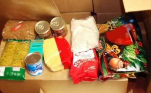 Украинцы со статусом ВПЛ смогут получить новую гуманитарную помощь: объявлен прием заявок на продукты
