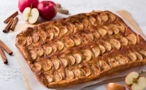 Подружка из Испании прислала: Альмойшавена с яблоками — такого простого и вкусного заварного теста еще не пробовали
