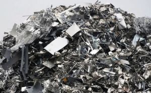 Не накапливайте хлам дома, пункты приема металлолома обещают хорошие деньги: сдаем алюминий — названы цены на килограмм
