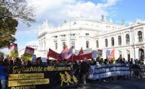 Антиэмигрантские протесты ультраправых в Вене закончились полицейскими задержаниями