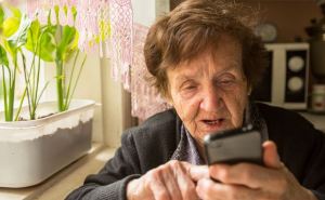 Касается всех пенсионеров, которые пользуются мобильной связью: Киевстар, Vodafon и Lifecell — как сэкономить на звонках