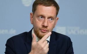 Премьер-министр Саксонии настаивает на ограничении приема беженцев в Германию