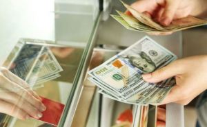 Курс валют на 5 лютого 2025 року: коли купувати долар