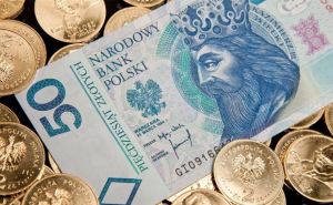 Евро и злотый резко подорожали: курсы валют на 22 апреля 2025 года