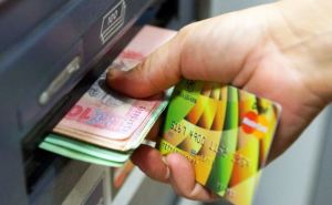 Украинцы получат по 10 000 гривен от Норвегии: когда выплатят деньги