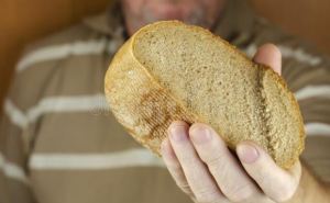 Назван наиболее вредный для здоровья хлеб: а мы едим его постоянно, еще и детей кормим