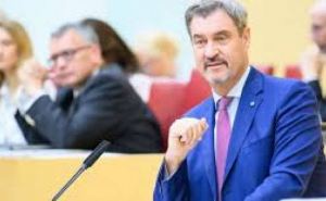 «Наша песня хороша»... В Германии желают чтобы Украина не выпускала молодых мужчин из страны. Пусть остаются и воюют