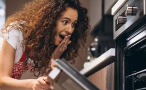 Когда подвела духовка, пергаментная бумага и противень. Как спасти выпечку и собственные нервы