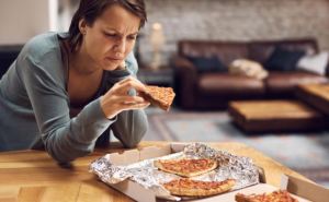 «Живот не врёт»: три главные истины от гастроэнтеролога — особенно для женщин после 50