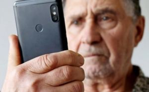 Пенсионеров, у которых есть на телефоне Telegram, предостерегают от потери пенсии.