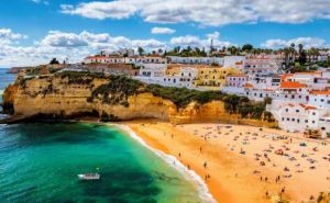 Португалия приняла самые жесткие правила в ЕС по отношению к мигрантам