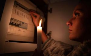 От 2 до 10 часов в сутки: график ограничения электроэнергии 6 декабря в Украине