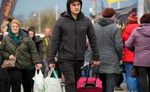 Массовый выезд за границу: за 6 недель осени из Украины уехало столько же людей, сколько за 9 месяцев с начала года