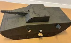 Новые рождественские традиции в Германии: адвент-календарь в форме танка