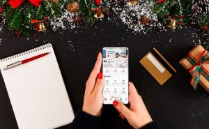 Как избежать блокировки вашей банковской карты перед Новым годом: что нужно знать о новогодних «1000 гривен под елку»