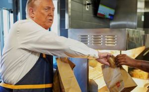 Через 5 дней придёт конец фирменному тортику &laquo;Кусочек Трампа&raquo;.. Урсула и Бьянка Трамп будет работать на других