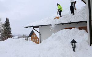 Меры предосторожности из-за ухудшения погоды в Германии: борьба со снегом, гололедом и опасность взрывов в Берлине