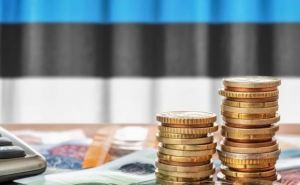 Эстония покупает украинский банк. Услугами каких эстонских финансовых учреждений пользуются беженцы из Украины