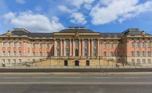 Проблема с жильем для украинских беженцев в Германии. Какое положение сложилось в столице Бранденбурга