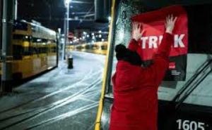 Всем жителям Германии нужно приготовиться два дня ходить пешком, ездить на велосипедах и автомобилях. Транспортники объявили забастовку