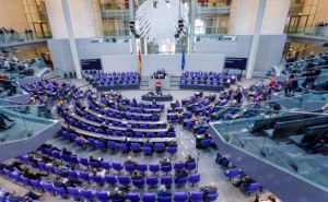 Бундестаг принял законы которые ужесточают миграционную политику