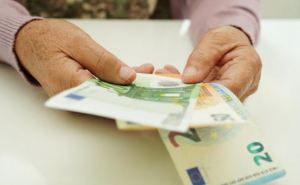 В Германии снижают выплаты пенсионерам: новые правила