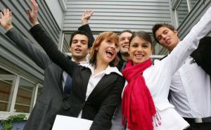 Завтра школьники в столице Баварии смогут выбрать направления для дальнейшего образования и профессионального обучения