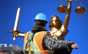 В Германии прошла масштабная операция против &laquo;работы в черную&raquo;. Кого задержали и какие последствия их ждут