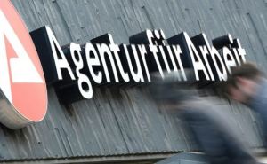 Одно из пяти пособий в Германии выплачивали ошибочно: Кому пересчитают и потребуют вернуть переплаты