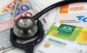 Медицинское страхование в Германии претерпит изменений: Станут&nbsp;ли страховки дороже? &mdash;&nbsp;Правительство ищет возможность покрыть расходы на медицину