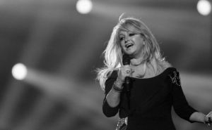 Умерла звезда дискотек 80-х. Её песни знали наизусть