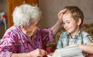 Одна ошибка после 60 лет&nbsp;&mdash; и дети перестанут уважать: на этом &laquo;прокалываются&raquo; все старики